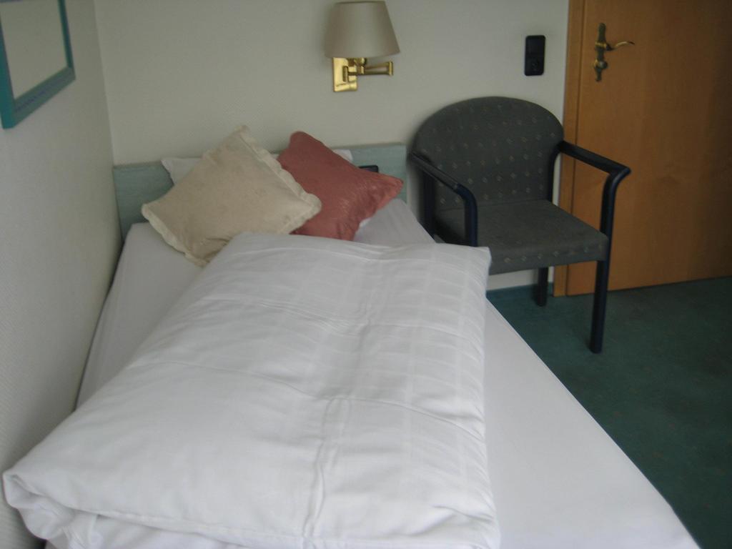 Hotel Deutsches Haus Bad Brückenau Szoba fotó